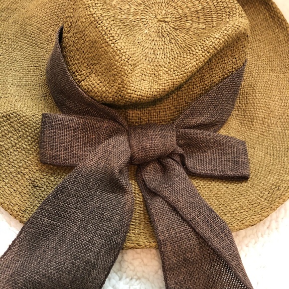 Cute flappy sun hat - Picture 2 of 4